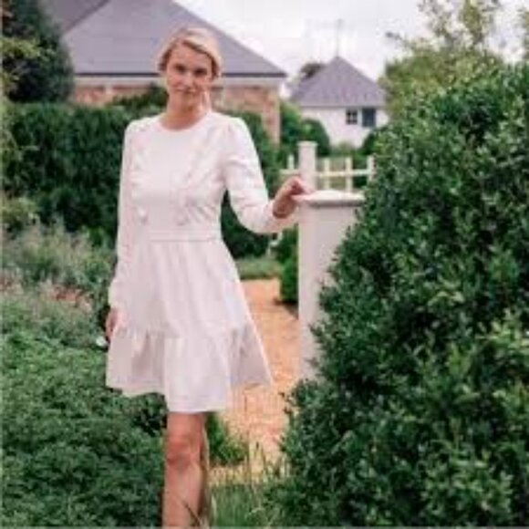 GAL MEETS GLAM COLLECTION Hayley Ruffle Detail Long Sleeve Dress In Cream white - Picture 2 of 8